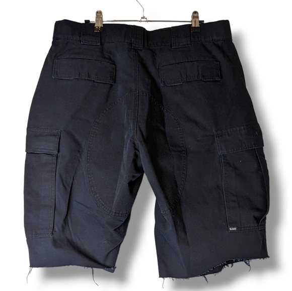 5.11 Tactical Cargo Cutoff Techwear Shorts Conceal Carry in Navy: Mens Large - Picture 3 of 8